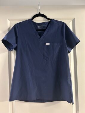 FIGS Scrub Top Small Navy Blue Women’s Medical Uniform Lightweight